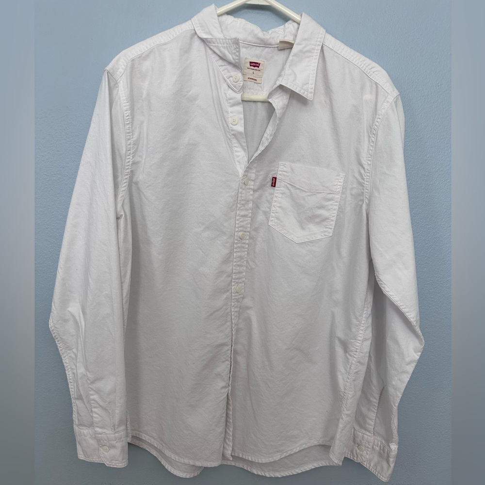 Levi's Classic 1 Pkt Standard Mens Classic Fit Long Sleeve Button-Down Shirt